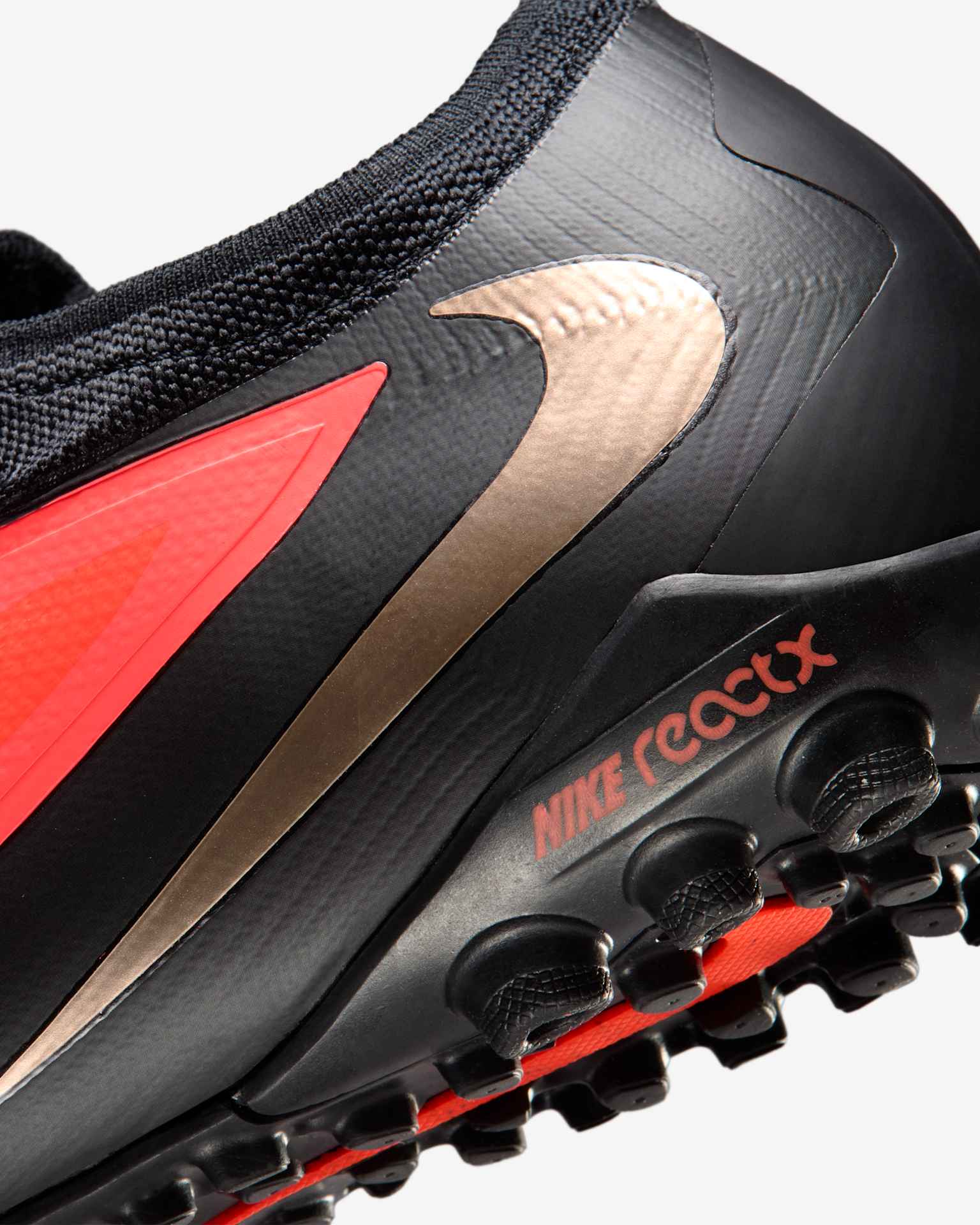 NIKE公式】ナイキ ファントム 6 LOW プロ ターフ サッカーシューズ